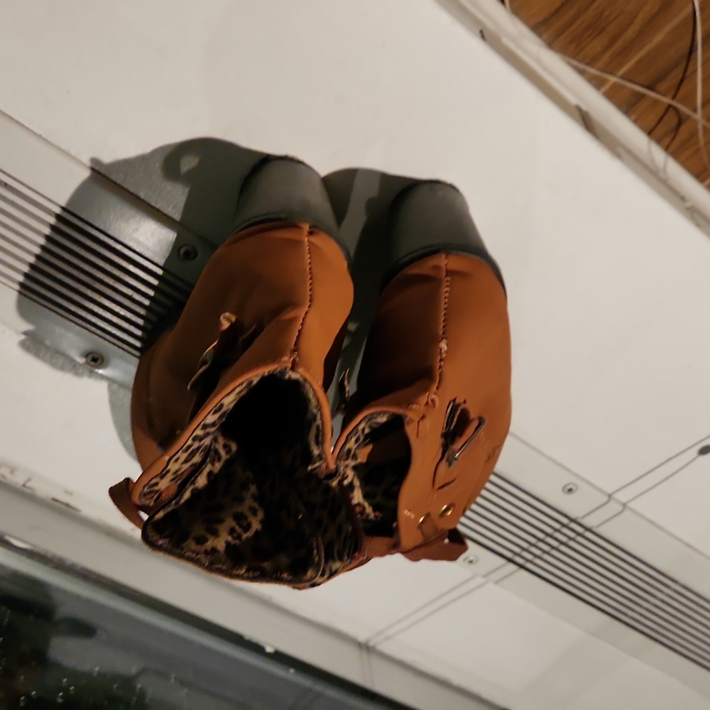 Brown boots leopard print insoles